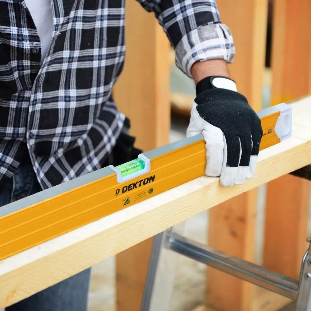 Dekton Builders Level with 3 Angle Horizontal Vertical Vials Yellow 36-Inch DT55254