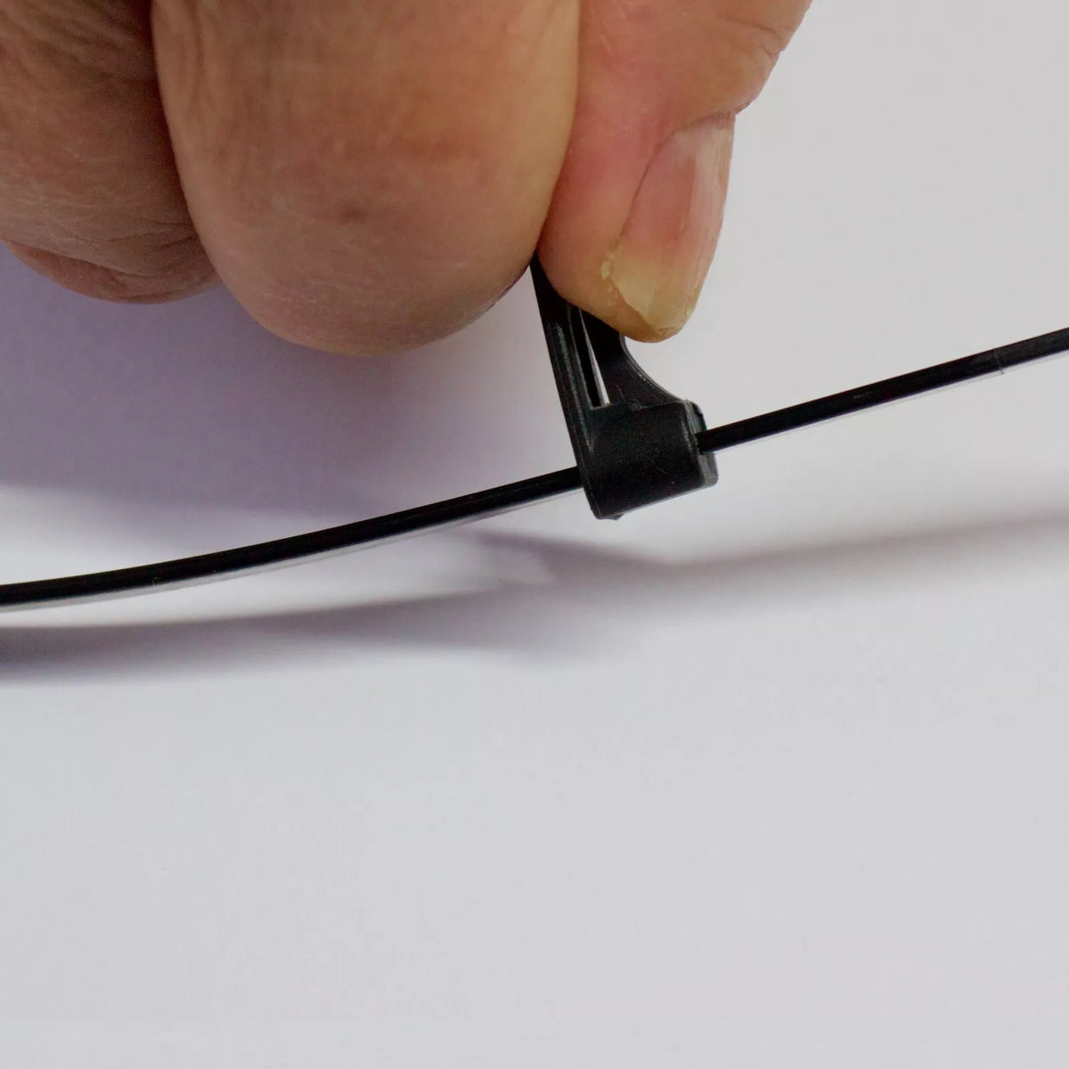Green Jem Releasable and Reusable Cable Ties Black 710mm x 8mm Pack of 10 HW10QR710B | Loop Tensile Strength 48Kg | Simple to Install and Release