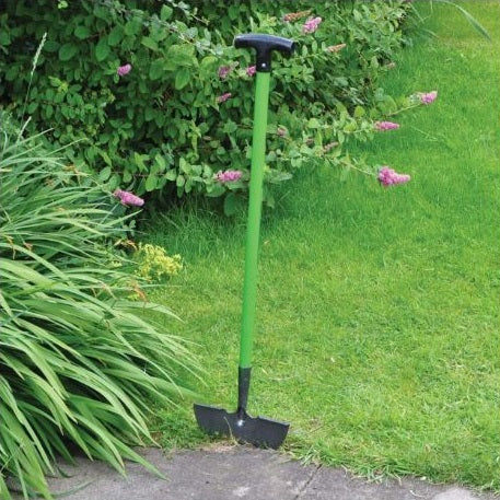 Green Blade Heavy-Duty Carbon Steel Garden Half-Moon Edging Tool with T-Grip Handle Green and Black LE100 | Sharp Border Spade for Precise Lawn and Garden Edging | Steel Shaft with Powder Coated Finish and Plastic Grip