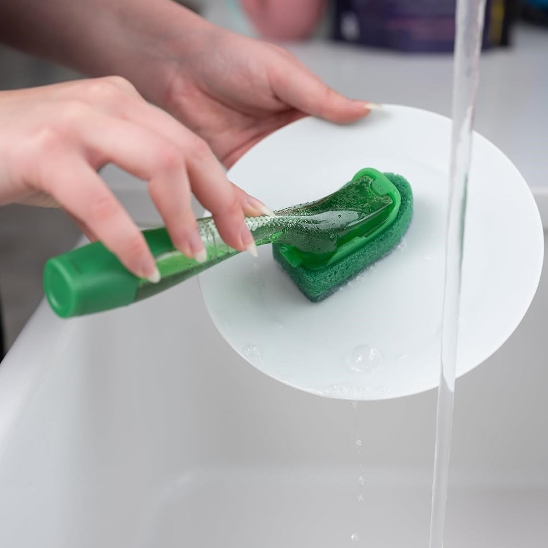 Fairy Max Power Soap Dispensing Dish Brush Green 519860 | Non-Scratch Curved Head | For Hard to Reach Corners | Ergonomic Handle | 2X Longer Lasting Cleaning Tool | Next Level Performance