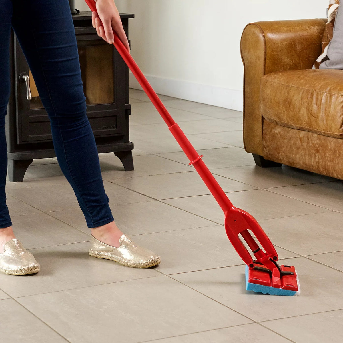 Vileda Magic Mop Flat with Sponge Head Red FH114566 | Easy Wring Handle | Cleans Tough Marks Without Scratching | For All Floor Surfaces