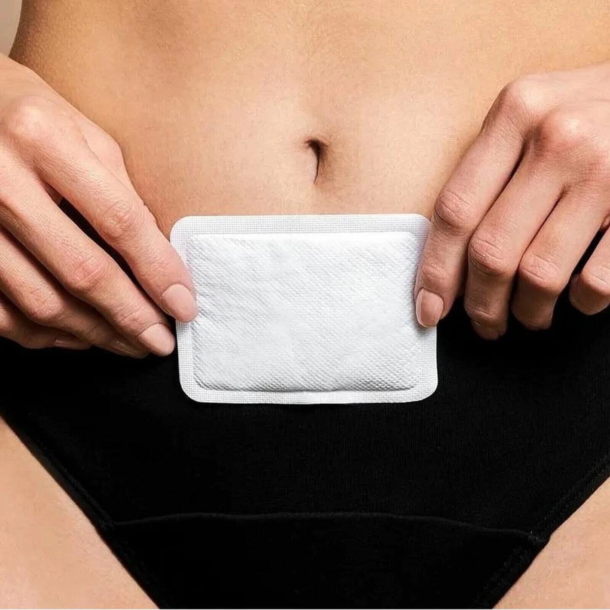 Ashley Housewares Feminine Self Adhesive Heat Pads White 10cm x 13cm Pack of 2 HW135 | Lasts Up to 8Hrs | Fragrance Free | Heats Up to 65 Degree C | Instant Relief to Period Pains - Stomach Cramps and Back Pain | Comfortable and Discreet | Temporary
