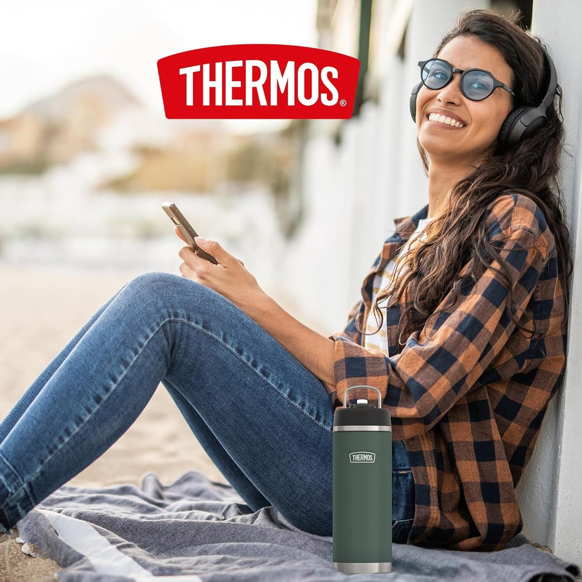 Thermos Icon Series Flip Lid Bottle Rock Cap Green 710ml 217424 | Vacuum Insulated Stainless Steel Flask | Keeps Drinks Cold for 24Hrs | Durable Leak-Proof Travel Water Bottle | Dishwasher Safe | Flip-up Straw | Non-slip Base | Easy Carry Handle