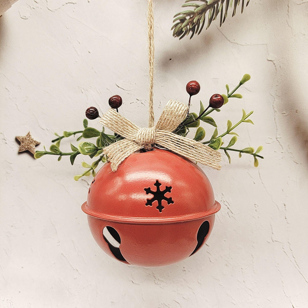 Davies Products Jingle Bells Red Pack of 8 4cm 60749 | With Hanging Strings | Festive Ornament for Tree-Wreaths and Holiday Crafts | Reusable