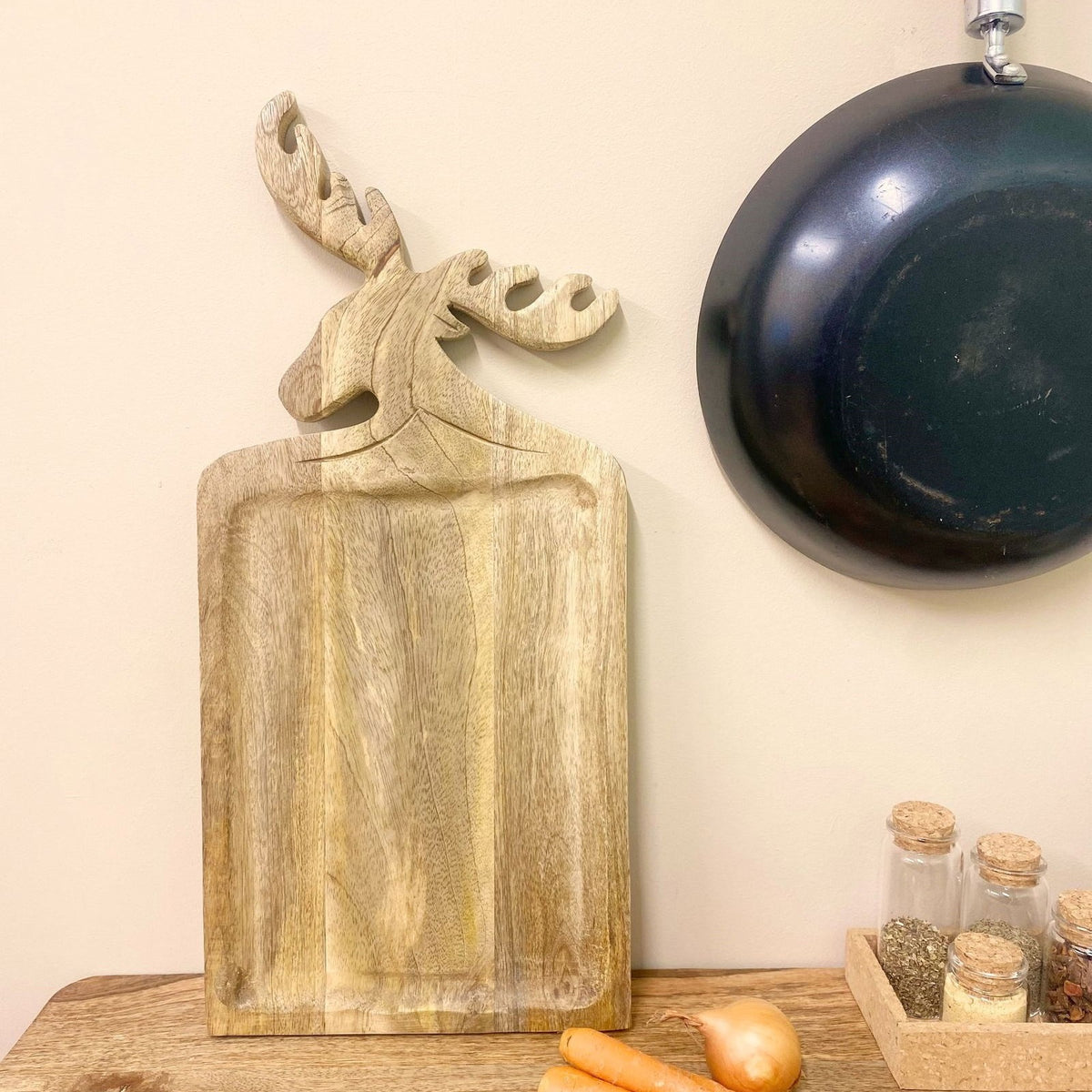 SiL Heart of the Home Wooden Chopping Board with Deer Design Brown 55cm x 25cm x 3cm 1444g KG1009 | Mango Wood Serving and Cutting Board | For Food Prep and Serving