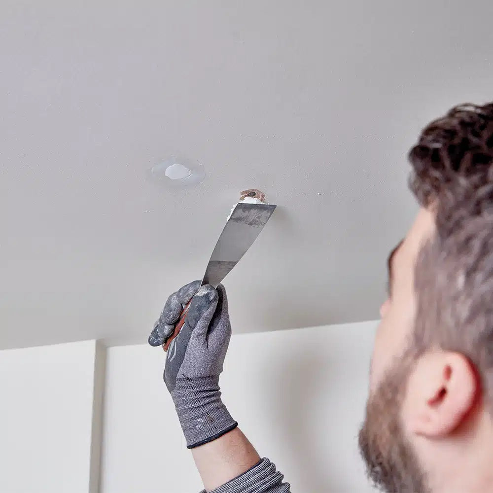 Everbuild One Strike Ready Mixed Wall Filler White 1Ltr 461916 | Quick Drying in 30 Minutes | No Sanding Required | High Build Interior Repair Compound | For Cracks and Holes-White Tub | Wall Repair Putty | Decorating Filler | Plaster Repair Filler
