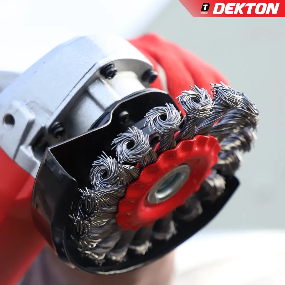 Dekton Twist Knot Wire Wheel M14 Red and Grey 100mm DT80513 | Professional Angle Grinder Wire Brush | Heavy Duty Rust Paint Removal Wheel | Deburr and Descale Cleaning Tool | 11000 RPM Max Speed | Steel Wire Brush | Grinder Accessories | Metal Cleaning