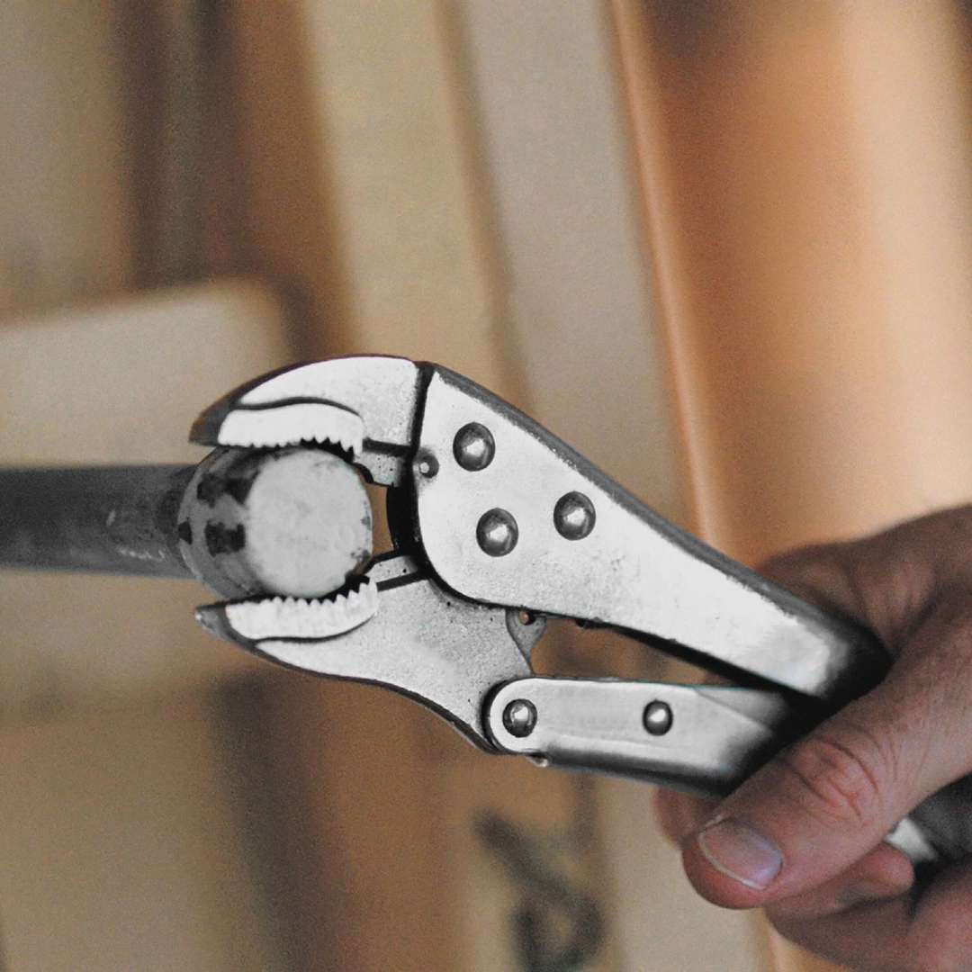 Dekton Straight Jaw Locking Plier Silver 7-Inch DT20325