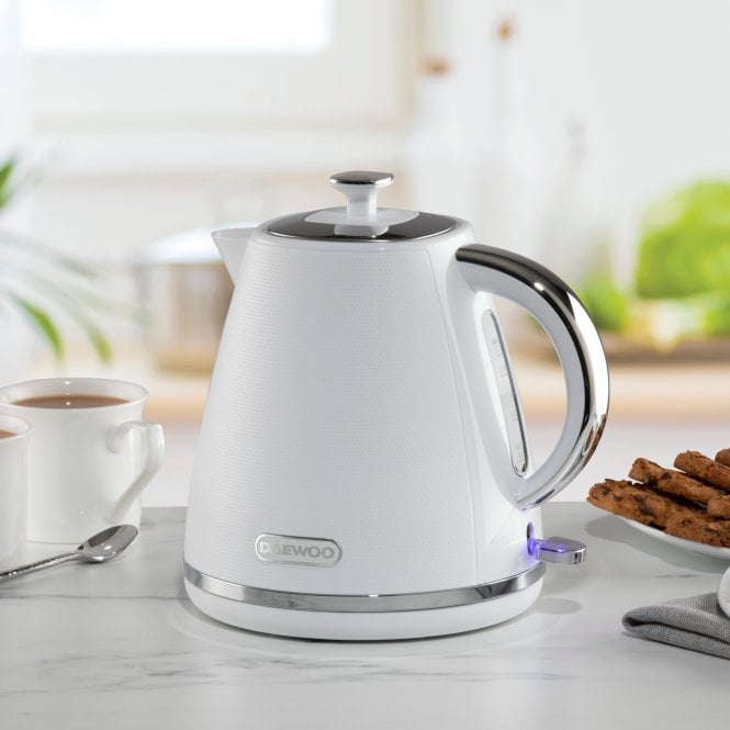 Daewoo Stirling Pyramid Kettle White 1.7Ltr SDA2623 | 3KW Power| Removable Lid | Elegant Design | Removable Filter | Water Level Gauge | Built-In Safety Features | 360 Degree Swivel Base | Power Indicator | Auto Shut-Off