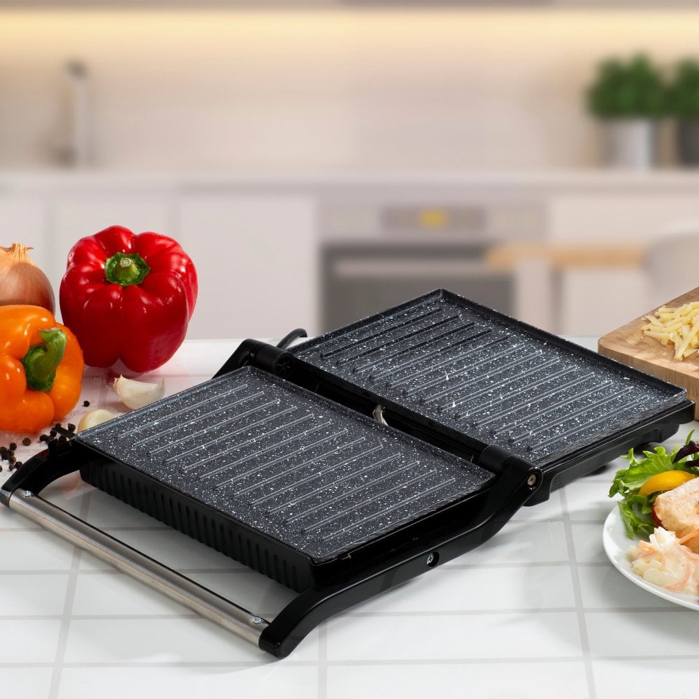 Daewoo Panini Press Sandwich Maker and Grill Black 23.5cm x 31cm x 11cm SDA1574 | Health Grill | Non-Stick Plates | Power Indicator Lights | Non-Slip Feet | Extra Wide 180 Degree Opening | Perfect Panini Press | 900W Power