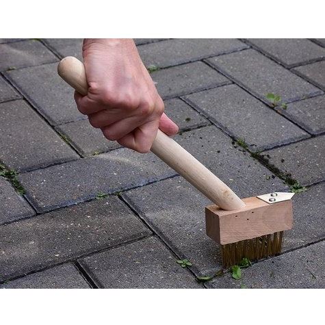 ProGarden Brass Wire Weed Brush with Natural Wood Handle Brown 36cm CG9000020 | Garden Weed Cleaning Brush | Patio Joint Scrub Brush | Paving Crack Weeder Tool