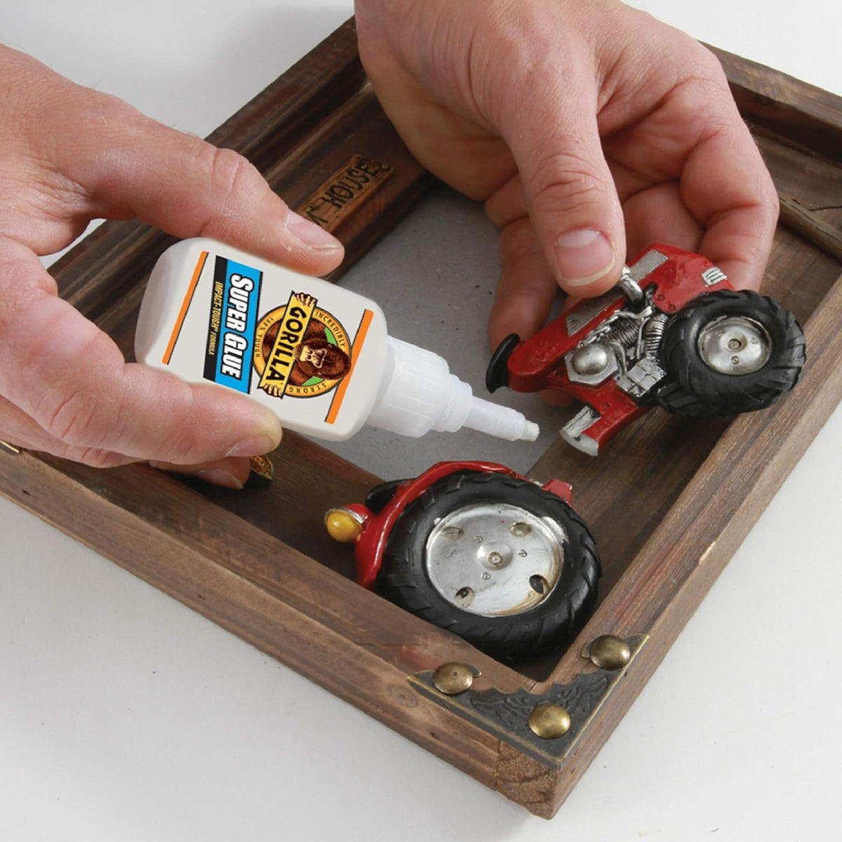 Gorilla Superglue White 15g 4044203 | Impact Tough Formula | Set Time 10-45 Second | Anti - Clog Cap | Bonds Metal - Wood - Ceramic - Leather - Paper - Rubber - Plastics and More