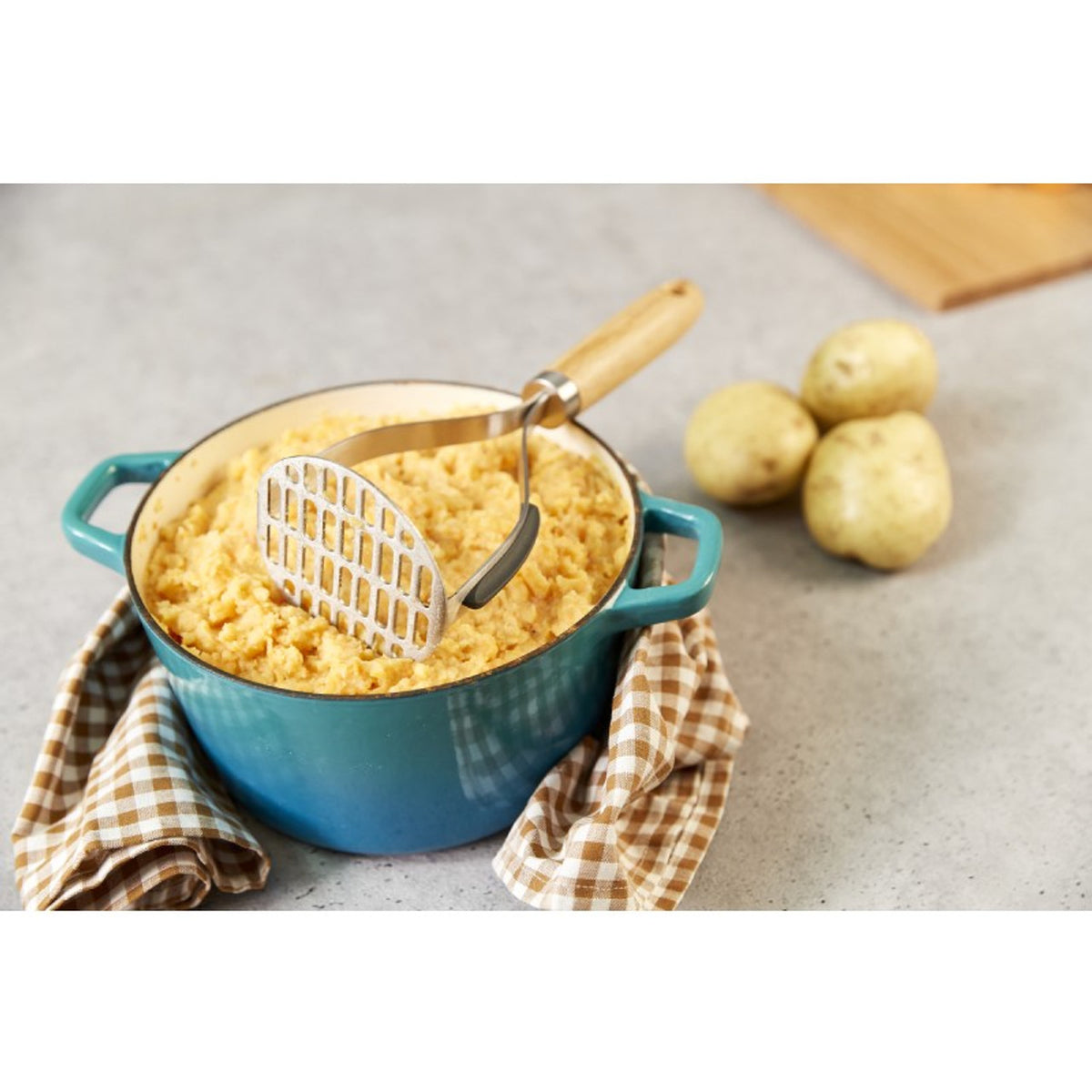 Culinare Naturals Sustainable Bamboo Handle Stainless Steel Masher Chrome C70008