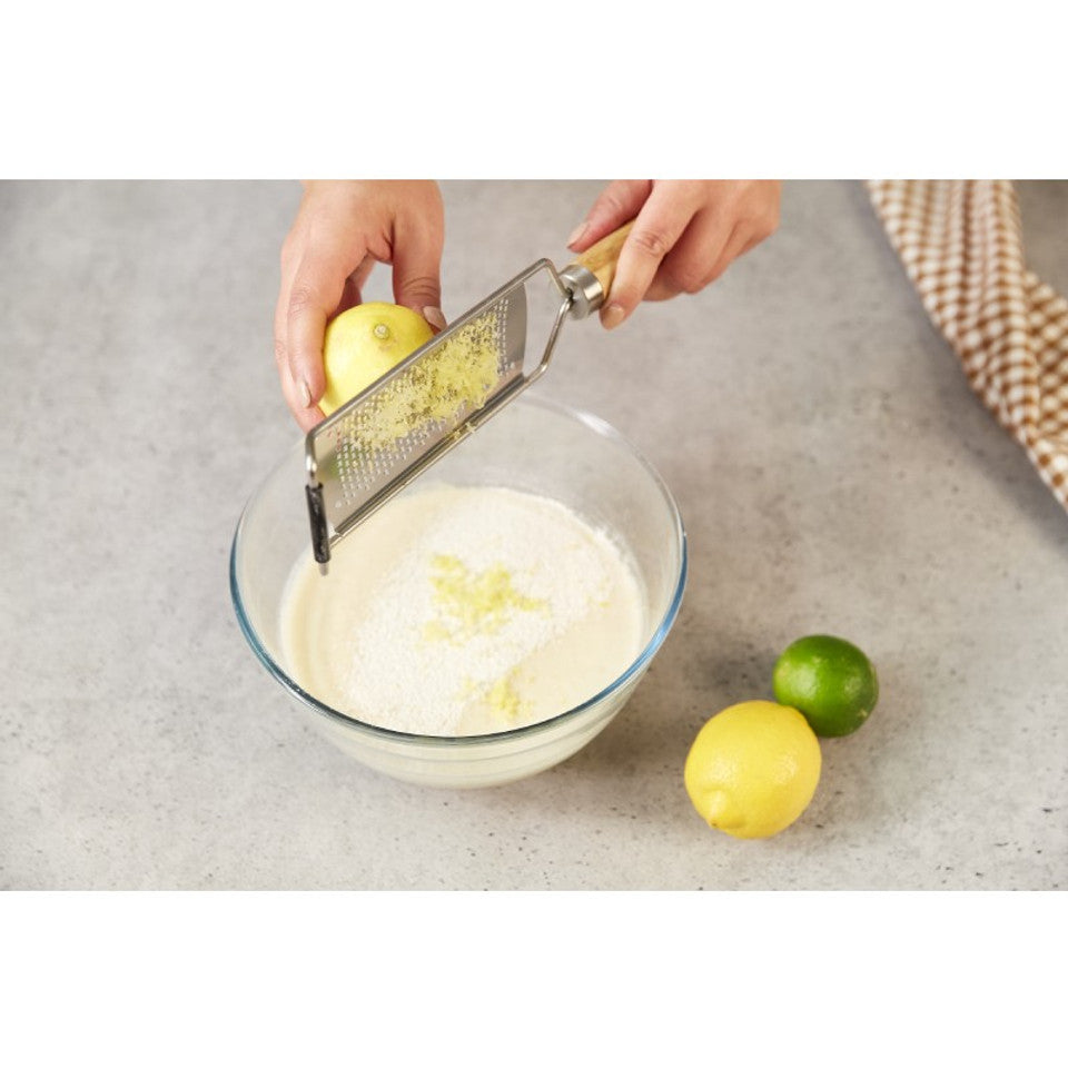 Culinare Naturals Sustainable Bamboo Handle Stainless Steel Fine Grater Chrome C70001
