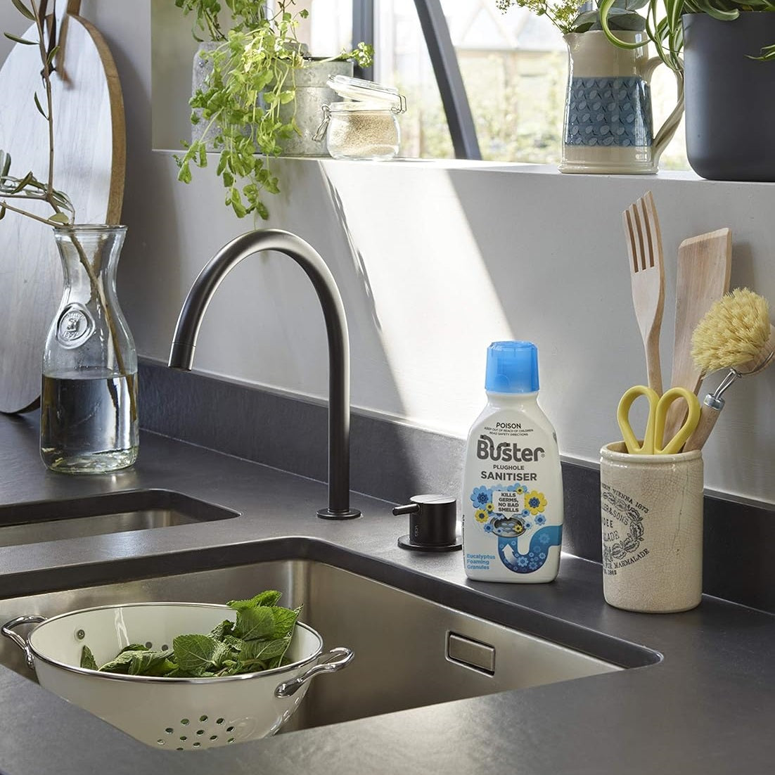 Buster Plughole Clean and Fresh Eucalyptus Foaming Granules White 300ml 17277 | Kills Germs and Eliminates Bad Odours