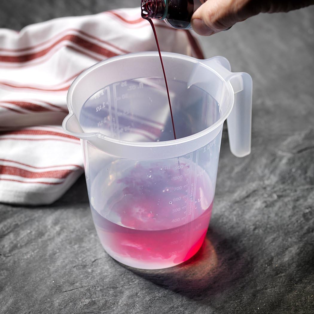 Whitefurze Plastic Measuring Jug with Handle and Spout Clear 19cm x 14cm x 13cm 2-Pint H01M010 | Durable and Lightweight | Ideal for Kitchen and Baking