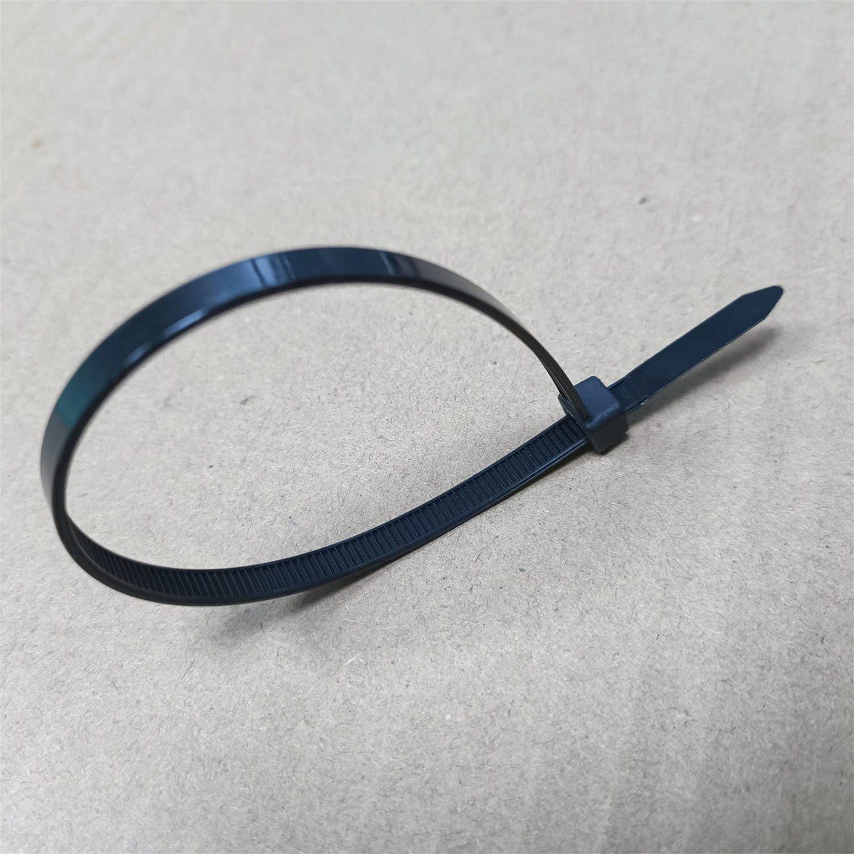 Green Jem Releasable and Reusable Cable Ties Black 710mm x 8mm Pack of 10 HW10QR710B | Loop Tensile Strength 48Kg | Simple to Install and Release