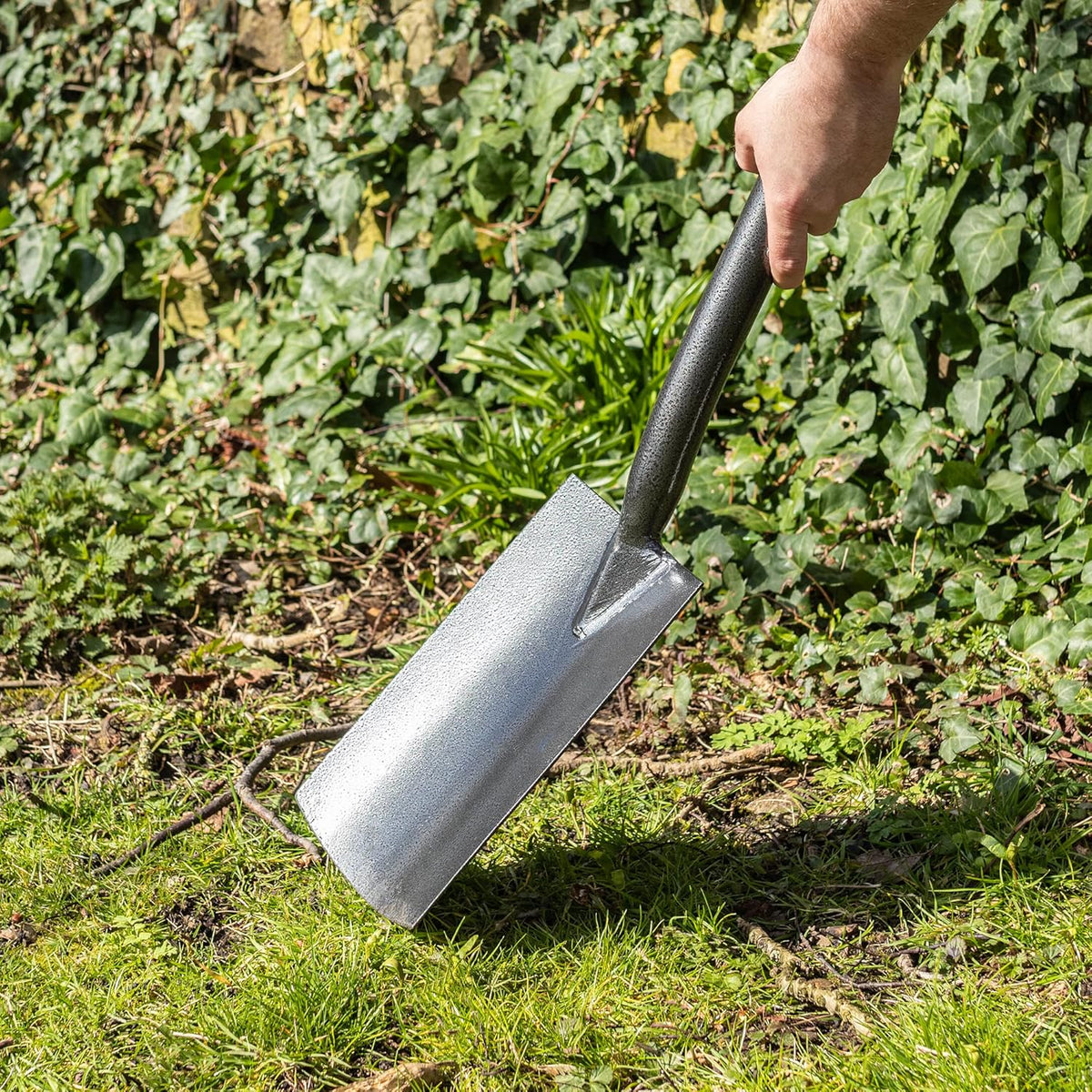 Green Blade Heavy-Duty Carbon Steel Digging Spade with D-Handle Green and Black GS100 | With Soft Grip Handle | Garden Tool for Soil and Lawn Work