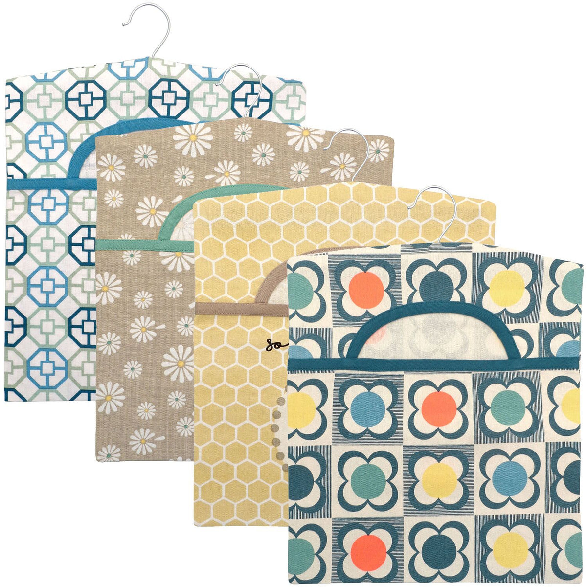 Country Club Clothes Peg Bag with Hanger Assorted Coloures 35cm x 32cm Pack of 1 LAU219078 | Assorted Designs | For Clothesline-Home and Garden Use