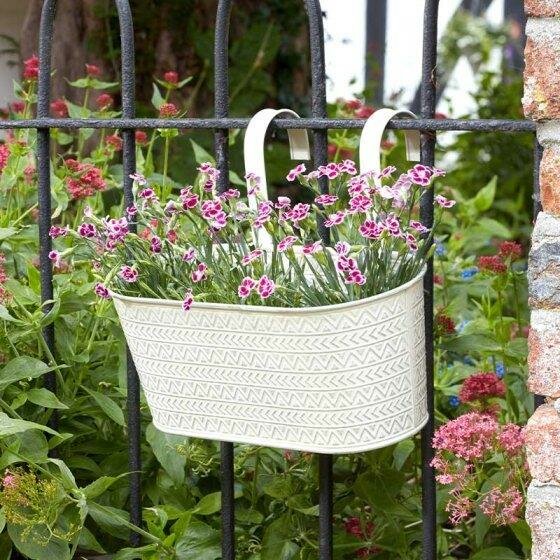 Smart Garden Aztec Metal Fence and Balcony Hanging Planter Ivory 26cm x 33cm x 16cm 6030372 | Outdoor Flower Pot for Railings-Patios and Gardens | Two Hooks for Added Stability