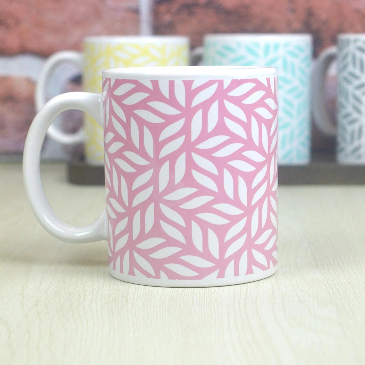 RSW Mad About Mugs Ceramic Leaf Design Mug Assorted Colours 11oz Pack of 1 AM4348 | Coffee and Tea Cups | Dishwasher and Microwave Safe
