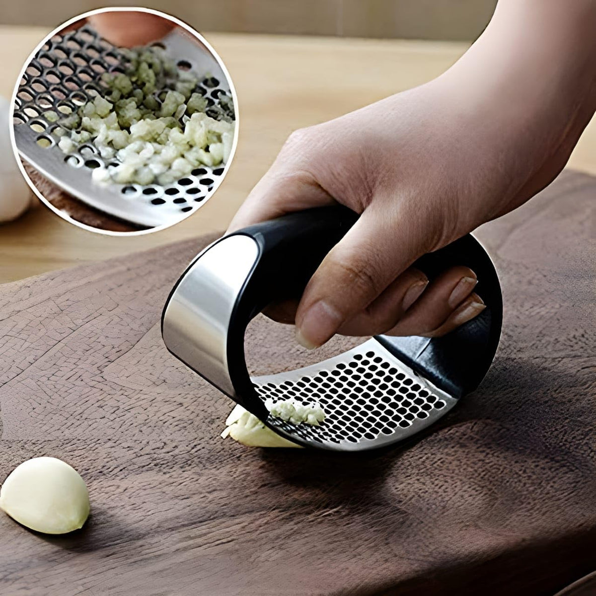 Arc-Shaped Stainless Steel Garlic Press Chrome and Black DD107