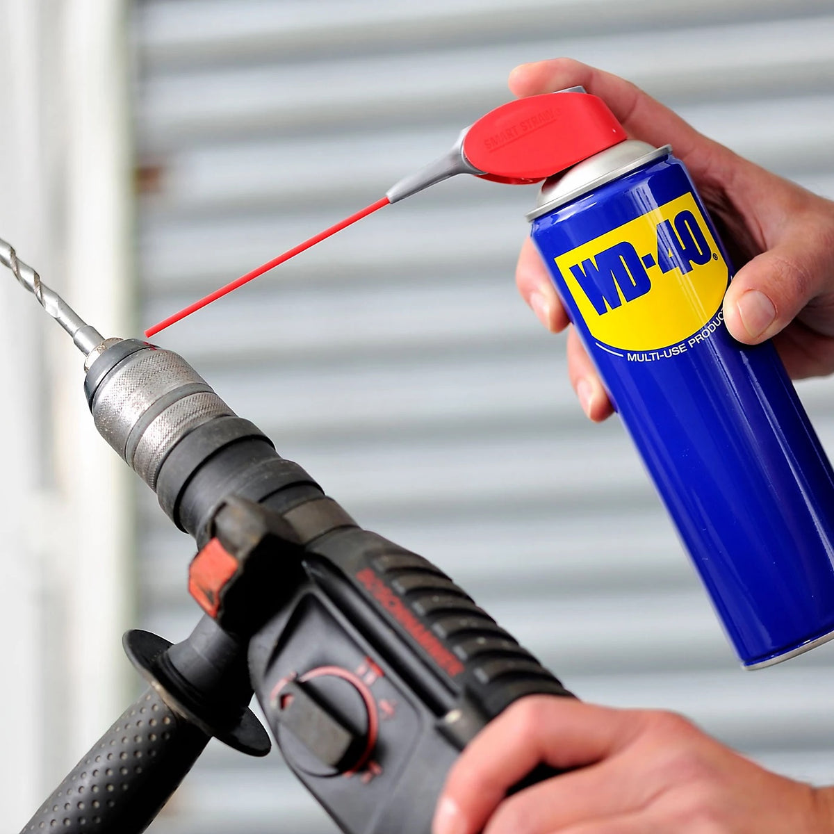 WD-40 Multi-Use Smart Straw Maintenance Aerosol Spray 450ml 1001730A | Sprays 2 Ways | Silicone Free | Wide and Narrow Spray for Maintenance | Rust Protection and Lubrication