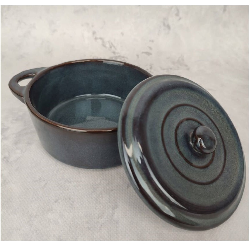 Excellent Houseware Stoneware Casserole Dish with Lid Assorted Colours 17cm x 13cm x 6cm Pack of 1 350ml Q51200720 | Oven and Dishwasher Safe
