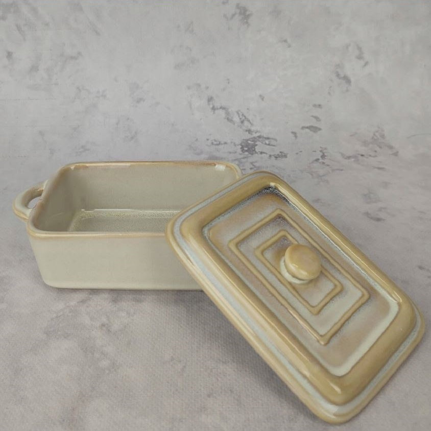 Excellent Houseware Stoneware Casserole Pan with Lid Assorted Colours 16cm x 9.5cm x 6.5cm Pack of 1 240ml Q51200710 | Oven-Microwave and Dishwasher Safe | Max Temp 240 Degree Celcius