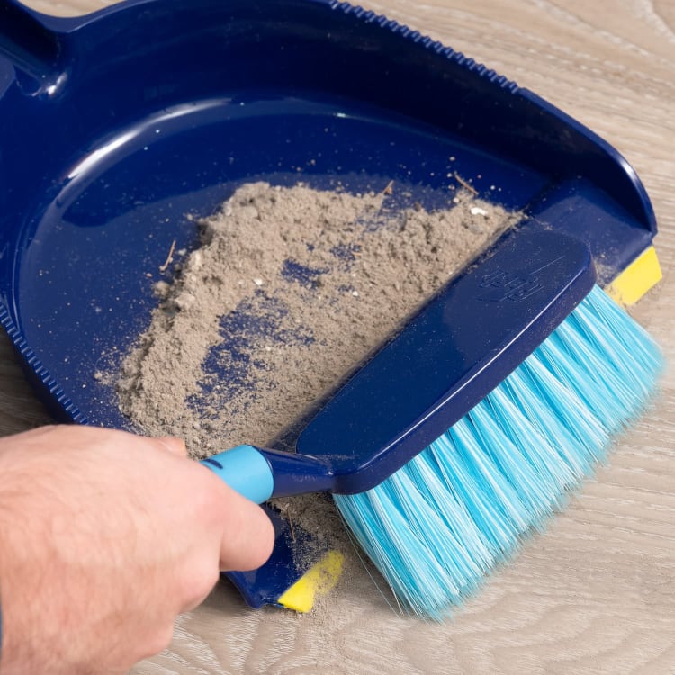 Addis Flash Dustpan and Brush Set Blue 519763 | Superior Sweep with Advanced Bristle Technology | Tough on Dirt | Gentle on Surfaces | Cleaning Tool for Home Use