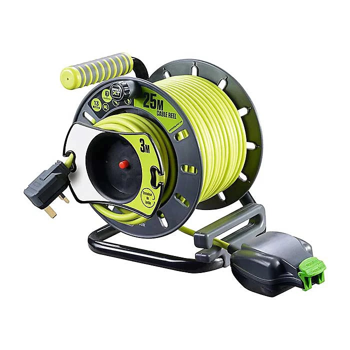 Masterplug Pro-XT 1 Socket Cable Reel with Carry Handle Grey and Green 25Mtr OMU2513FL3IP-PX | 13Amps | Heavy Duty Extension Lead | Ideal for Site and Workshop Use