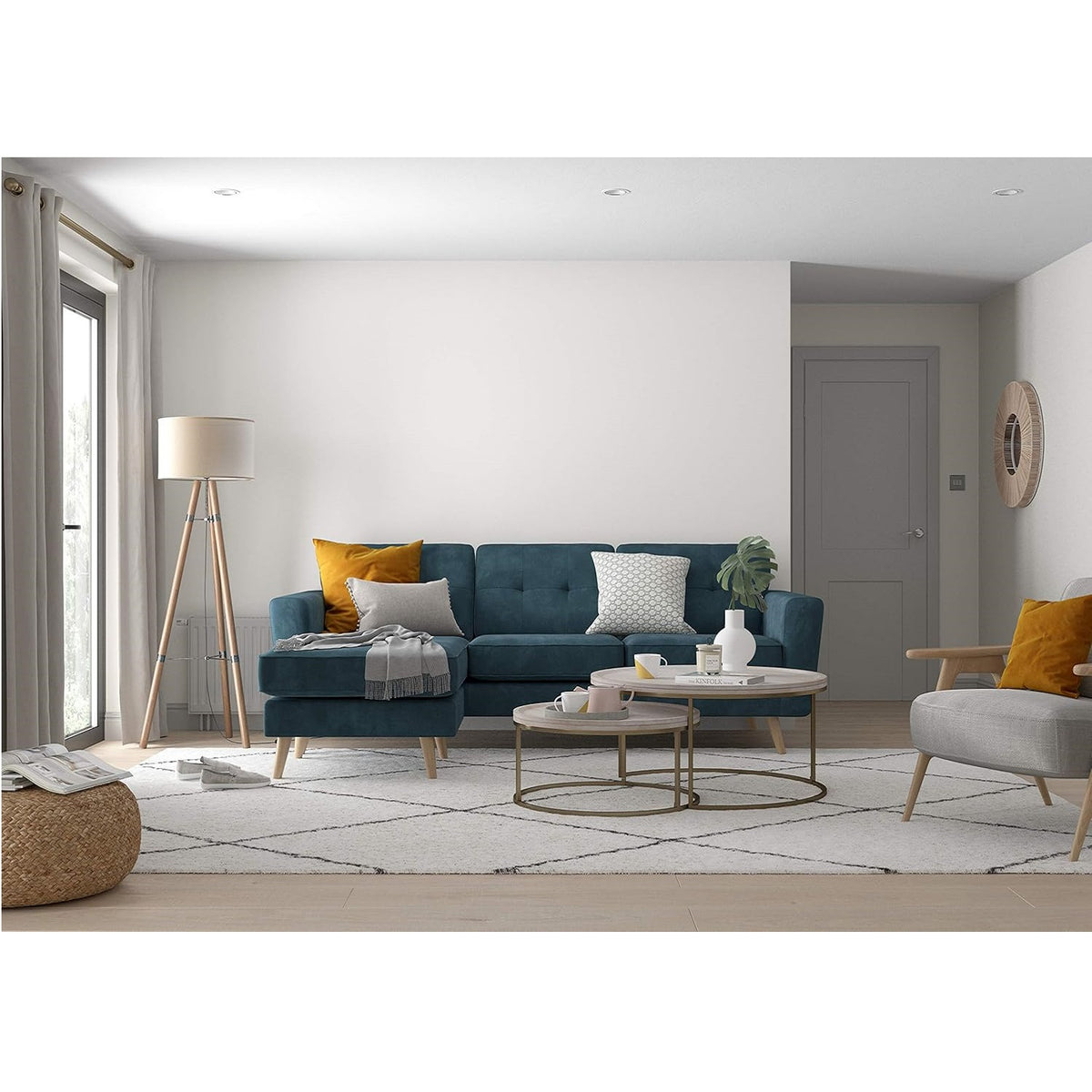 Dulux Walls and Ceilings Matt Emulsion Paint Pure Brilliant White 3Ltr 5092364 | Special Value Pack | Chromalock Technology | Colour that Lasts
