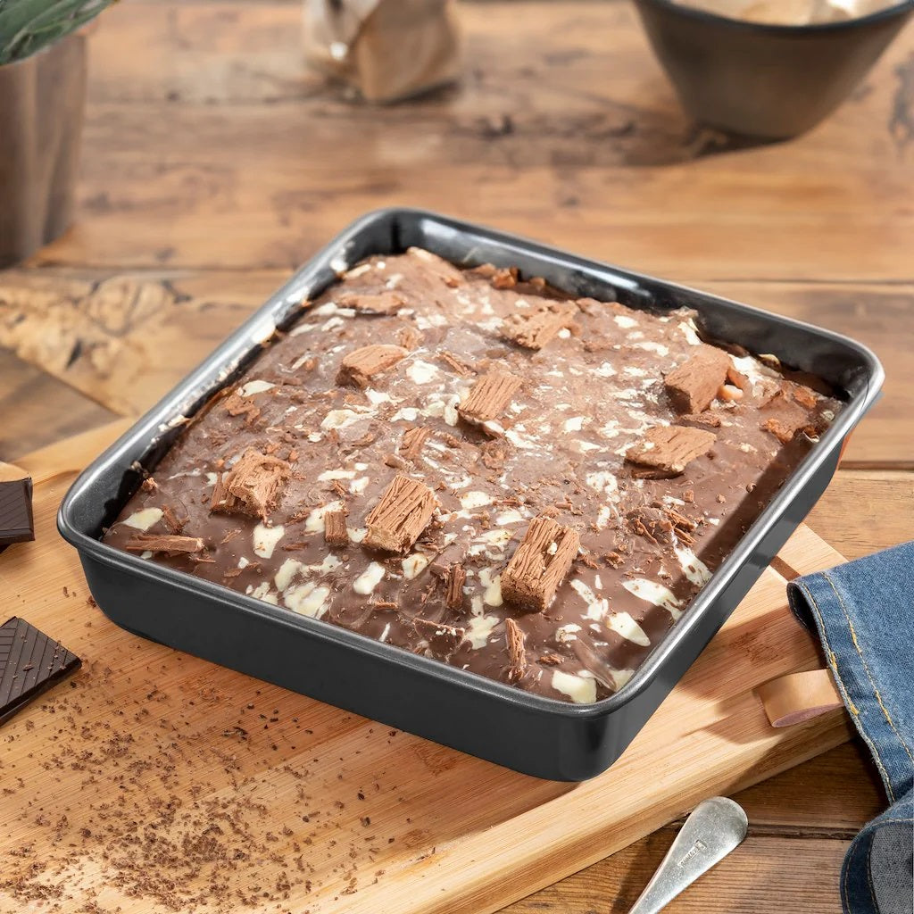 Hairy Bikers Square Cake Tin Black 0.8mm BKW1839 | Oven Safe | Dishwasher Safe | Freezer Safe | Non Stick