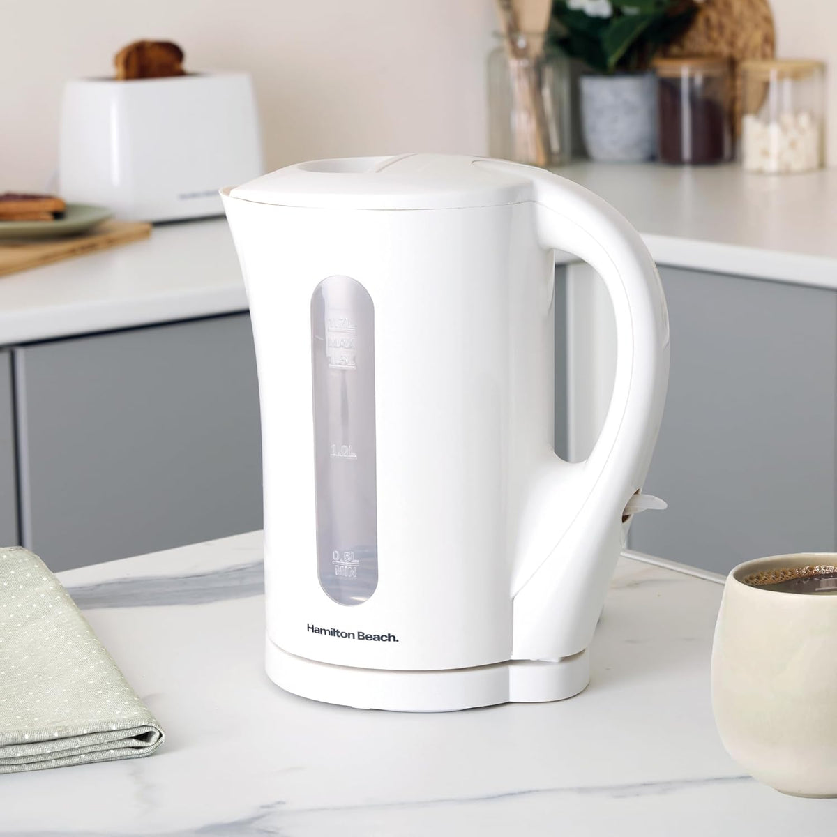 Hamilton Beach Essential Collection Plastic Kettle White 1.7Ltr HB1107W | Boil Dry Protection | Auto Shutt Off| Lightweight | Durable Design | Water Level Indicator | Easy Refills