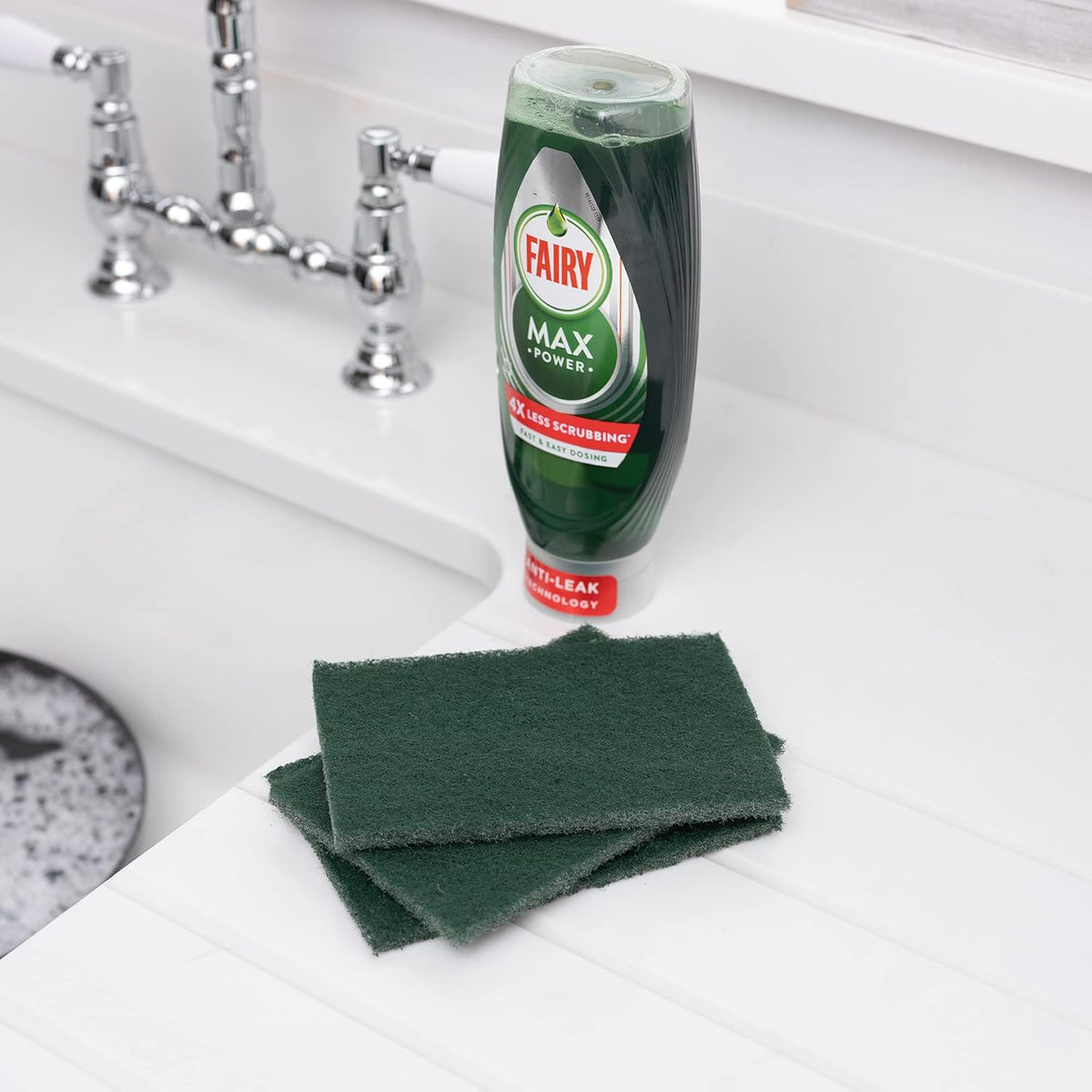 Addis Fairy Extra Strong Scouring Pad Dark Green 11cm x 16.5cm Pack 3 518939 | Long Lasting | Ideal for Burnt on Food and Grease