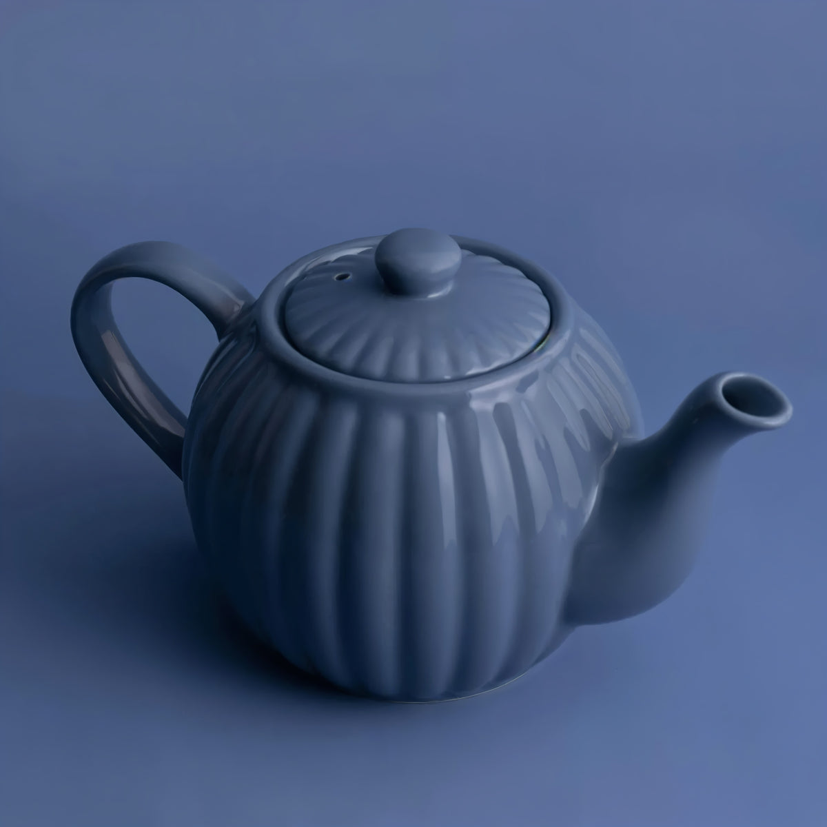 Price and Kensington Luxe 6 Cup Teapot Bluebell 1100ml 56.81 | Dishwasher Safe and Microwave Safe