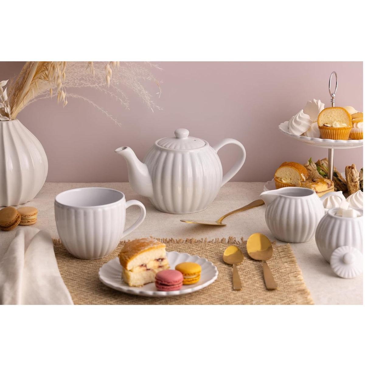 Price and Kensington Luxe 6 Cup Teapot White 1100ml 56.814 | Dishwasher Safe and Microwave Safe