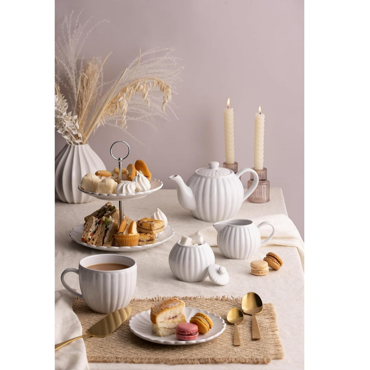 Price and Kensington Luxe 6 Cup Teapot White 1100ml 56.814 | Dishwasher Safe and Microwave Safe