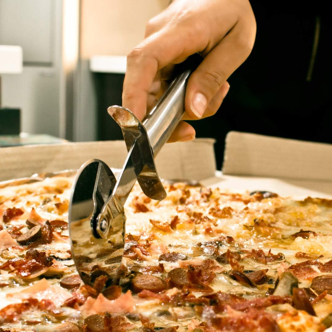 Ashley Housewares Stainless Steel Pizza Cutter Chrome VP112 | Sharp-Durable and Hardwearing | Comfortable Handle | Dishwasher Safe | Pizza Cutting Wheel