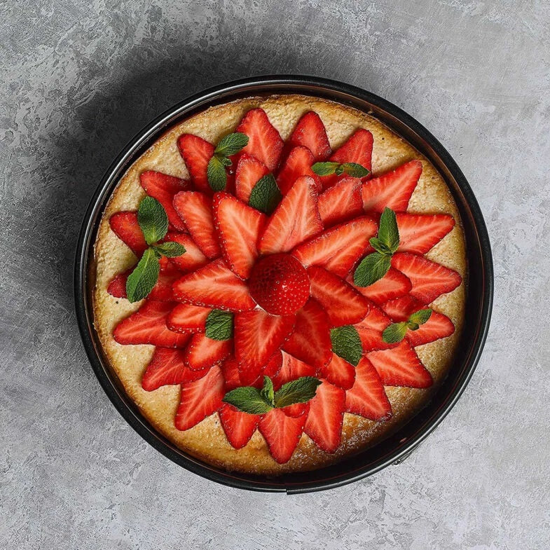 Tala Performance Springform Cake Tin Black 20cm x 7cm 10A10647 | Tough and Durable | Metal Utensil Safe | 2-Layer Non Stick | BPA Free | Easy to Clean | Quick Release Loose Base | Fridge and Freezer Safe | Dishwasher Safe | Oven Safe | Embossed Size on