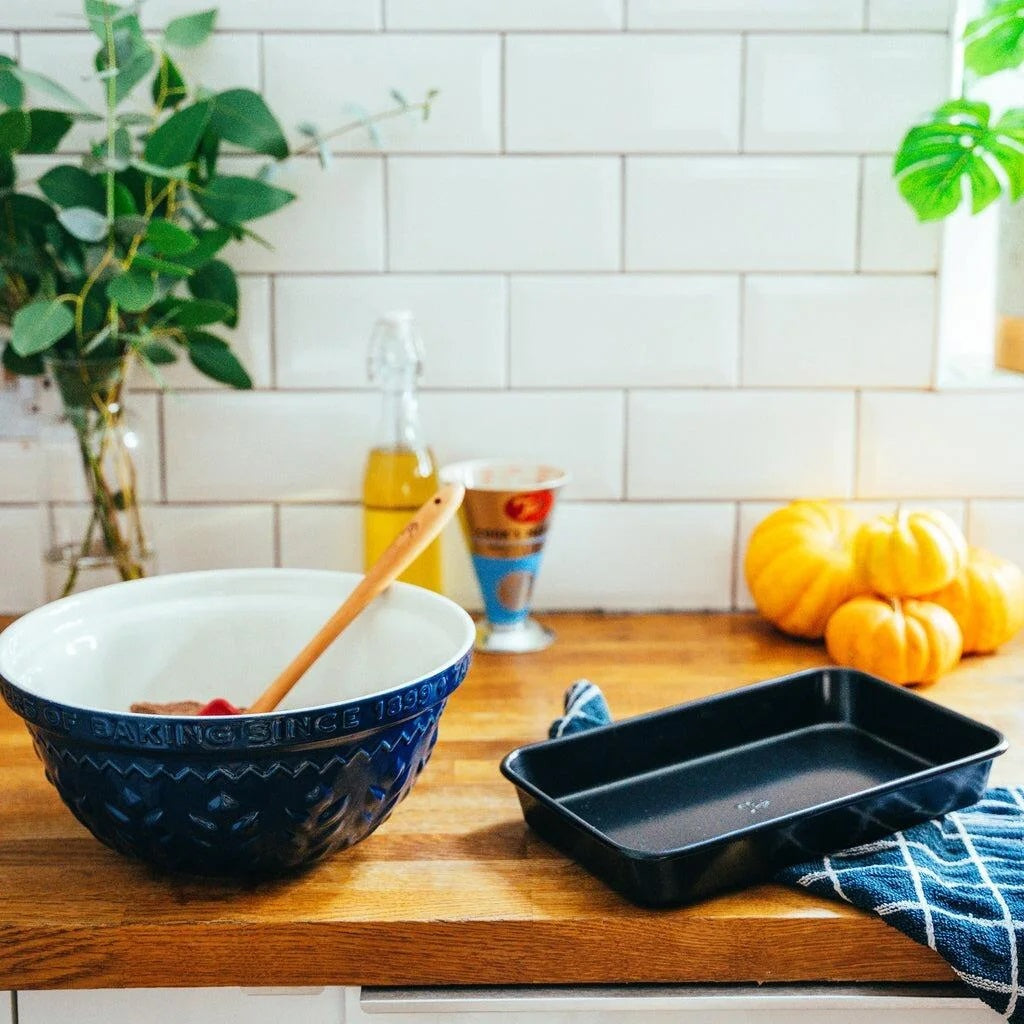 Tala Performance Brownie Pan Black 26cm x 17.5cm x 3.8cm 10A10831 | Tough and Durable | Metal Utensil Safe | 2-Layer Non Stick | BPA Free | Easy to Clean | Portion Markings | Fridge and Freezer Safe | Dishwasher Safe | Oven Safe