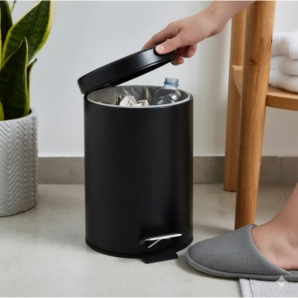 Ashley Housewares Pedal Bin Black 3Ltr PB401 | Stainless Steel Powder Coating | PP Inner Coating | Rust Proof Powder Coated | Easy to Remove and Empty Inner Bucket | Simple and Elegant Design | Hygienic and Easy to Clean | Pedal Opening