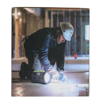 Luceco LED Rechargeable Traditional Spotlight Torch with Power Bank Black and Green LILSP20G65-01 | Output-5W | 200 Lumens | 6500K Cool White | USB Charging |Long Battery Life | Ideal for Site-Professional and Automotive Use | Modes - High-Low-Off