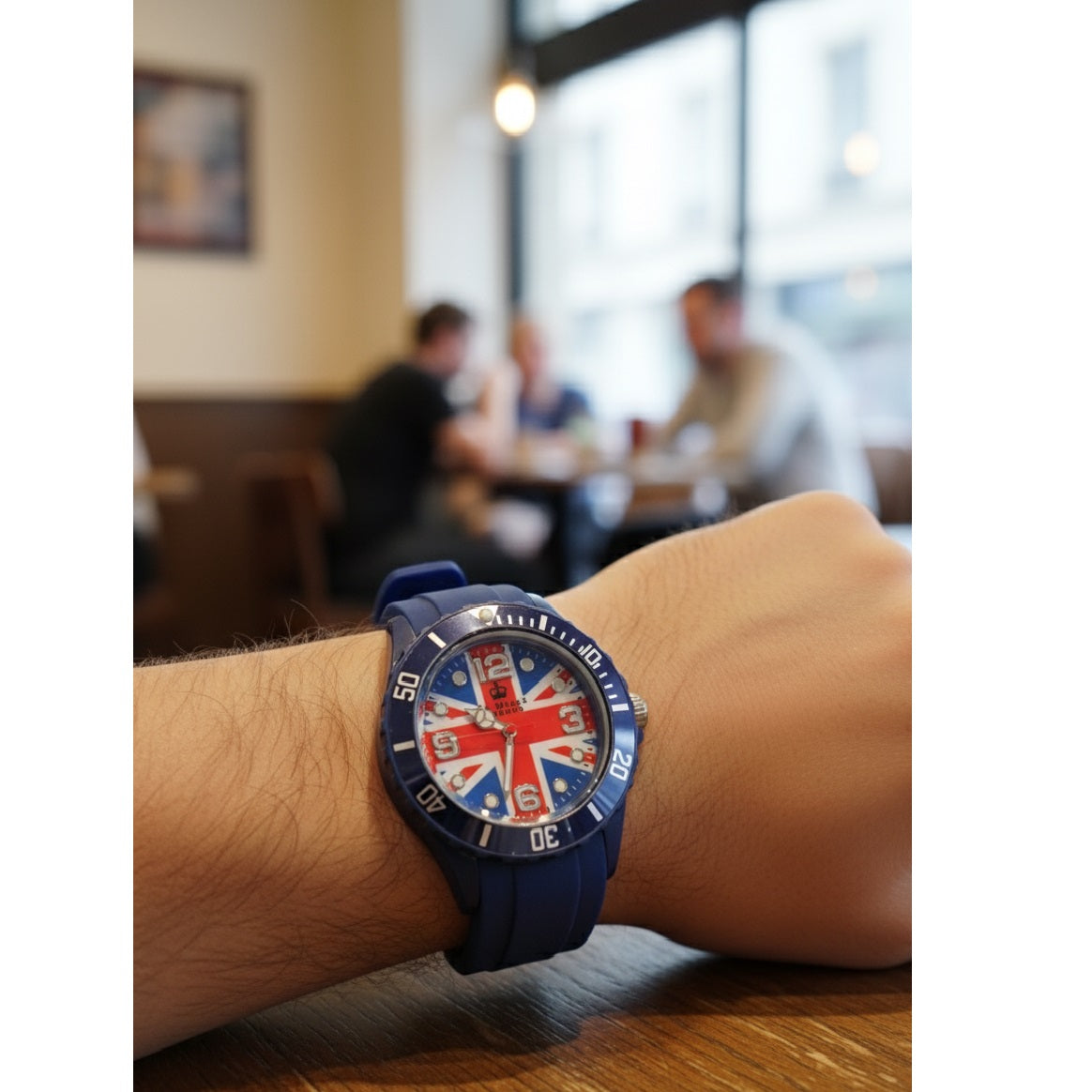 Diamond Gifts Union Jack Dial Watch Blue 40mm MBR07A