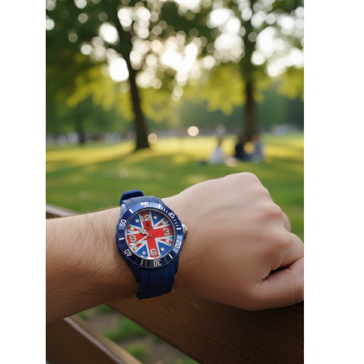 Diamond Gifts Union Jack Dial Watch Blue 40mm MBR07A