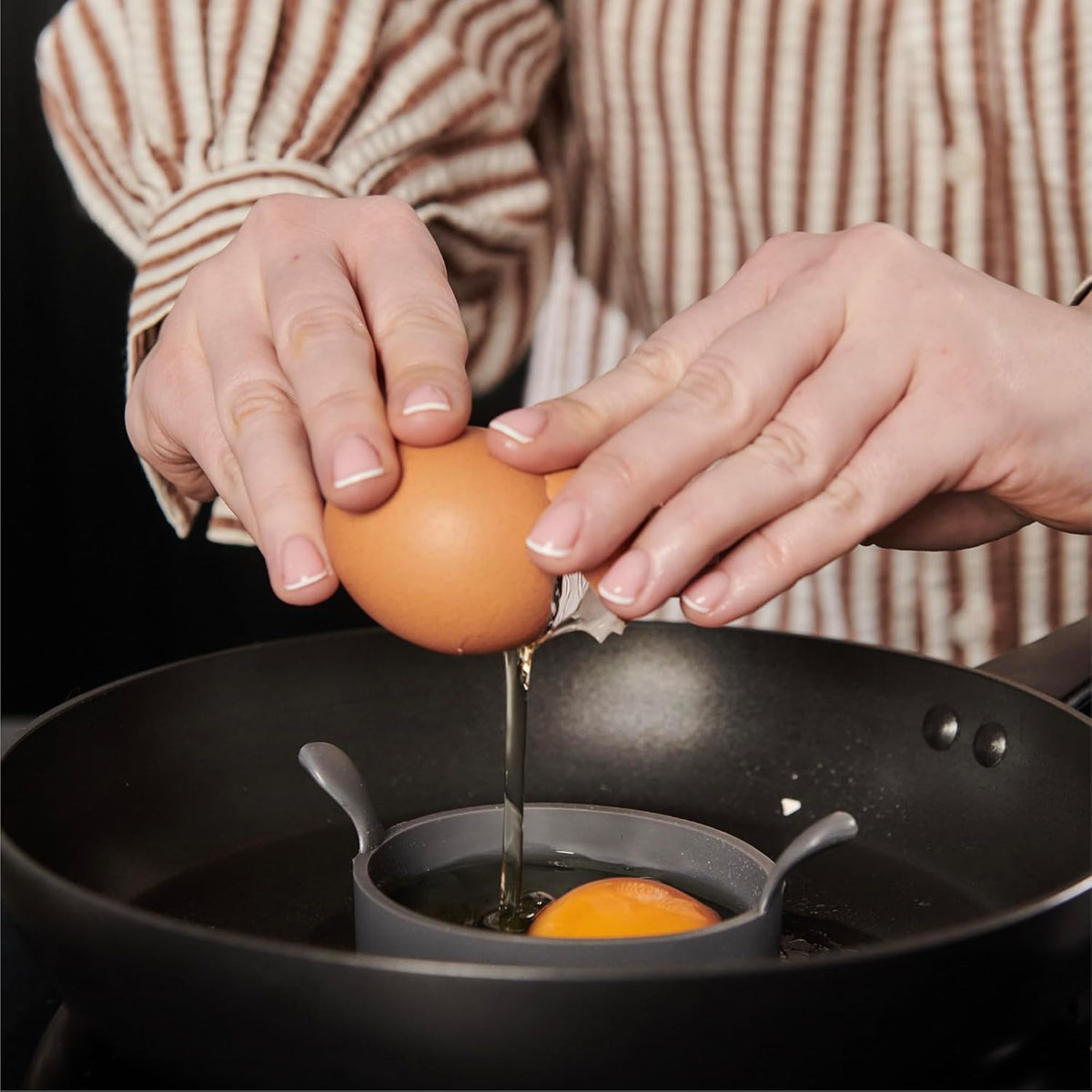 Culinare Silicone Egg Ring Grey 9cm C240801 | Makes Perfectly Shaped Eggs and Pancakes