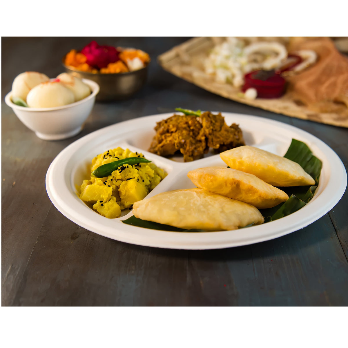 Best House 3 Compartment Reusable Plates White 10-Inch Pack of 8 BB0605