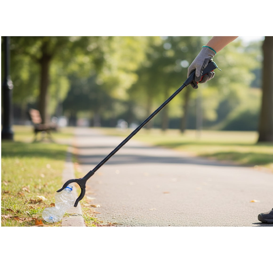 Bloc Handy Grabber Black 67cm DIY0557 | Lightweight with Easy Trigger Action