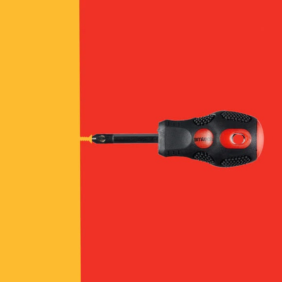 Amtech Stubby Screwdriver Set Red and Black Pack of 6 L0335 | Assorted Slotted | Soft Grip | Phillips and Pozidriv Tips | Versatile Use | Vanadium Steel for Long-lasting Use | Slotted - 5mm x 38mm | 6mm x 38mm | Phillips - PH1 x 38mm | PH2 x 38mm