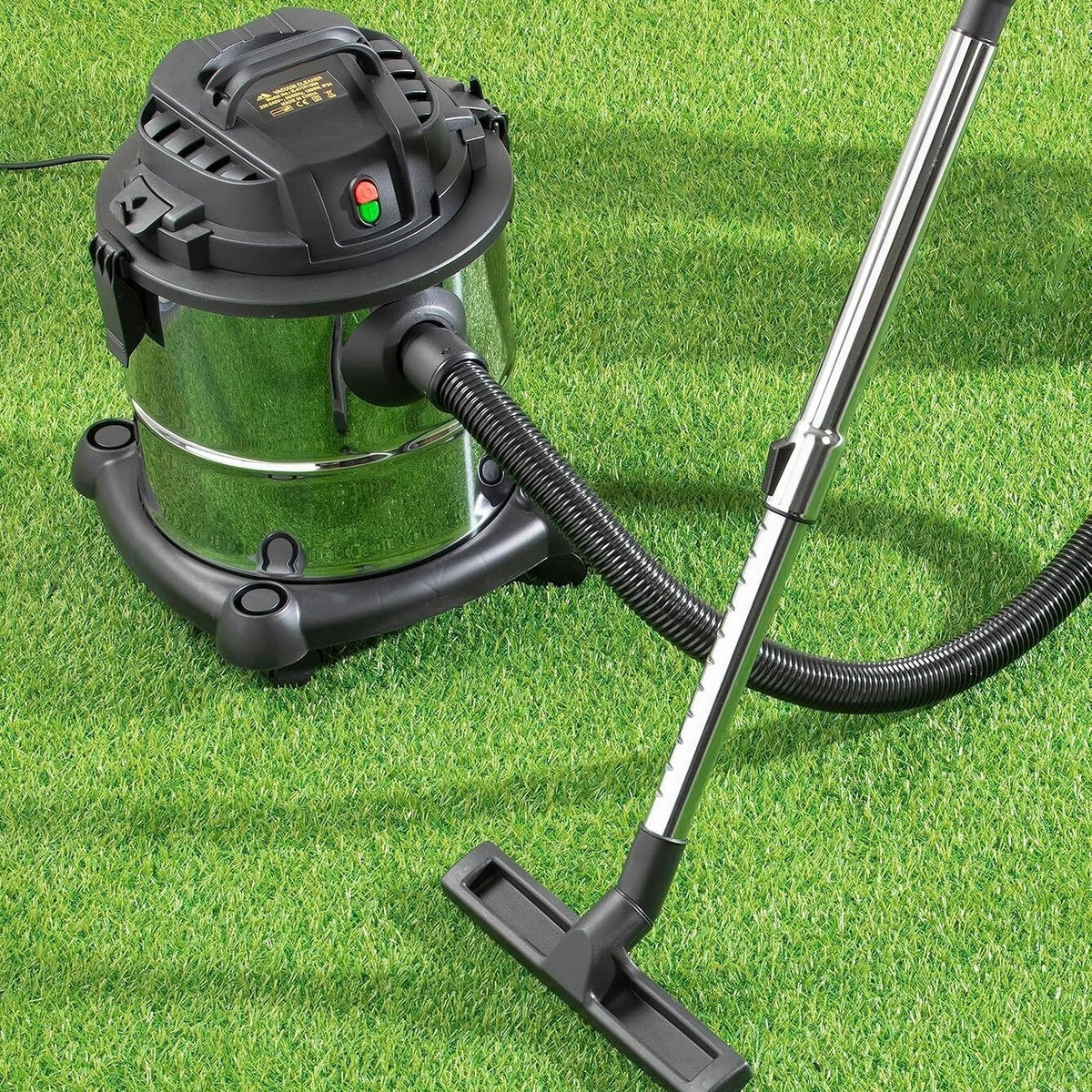 Daewoo Wet and Dry Vacuum Cleaner Chrome and Black FLR00141 | 1000W | 20Ltr Tank Capacity | 2 in 1 | 5.5M Power Cord | Removable Bag